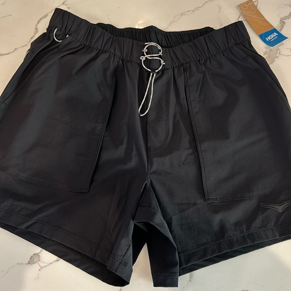 HOKA Moabi River Shorts BLACK Inseam 5.5” Size SMALL Brand New with Tags - Picture 3 of 11